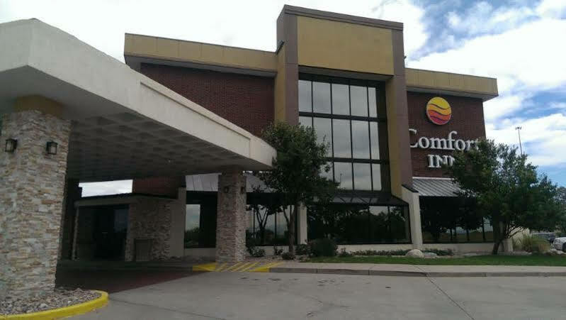 Comfort Inn Denver East Exterior photo